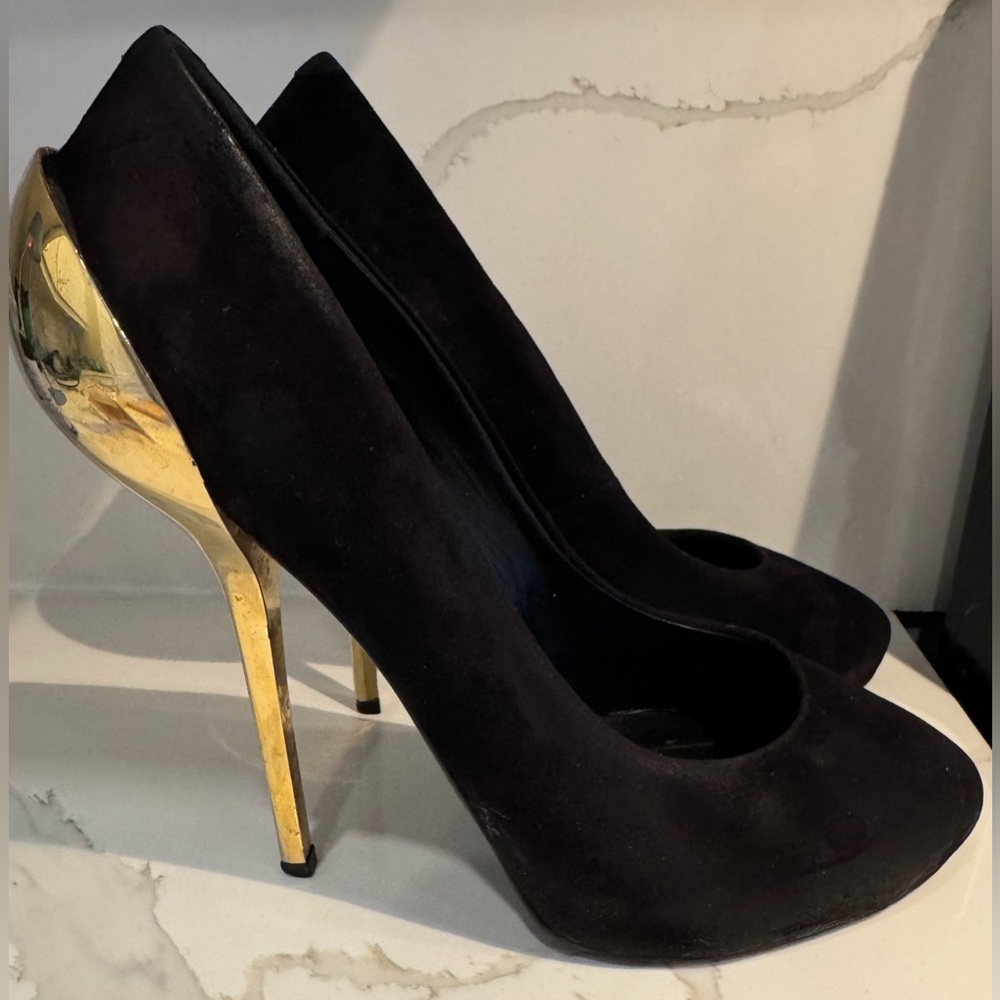 Giuseppe Zanotti Suede Gold capped stilletto heel platform Pump party glam 40